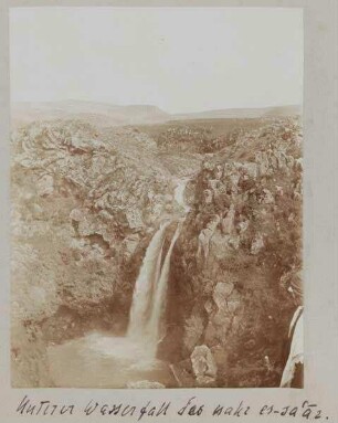 Unterer Wasserfall des nahr es-sa'ar [wadi es-saar].