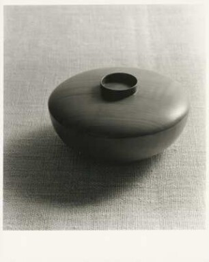 Deckeldose aus Birnbaumholz von Rothe-Hoffmann