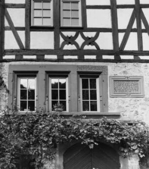 Schindersburg; Heppenheim, Siegfriedstraße 104, Siegfriedstraße 106