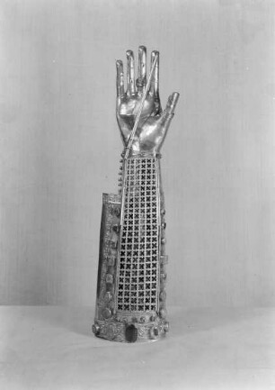 Armreliquiar des heiligen Georg