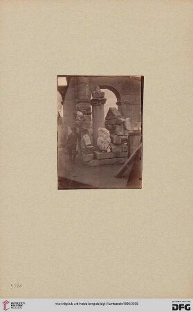 Praetorium, fortifications, intérieur, chapiteaux