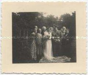 Franz Heinrich Bonsack auf einem Gruppenfoto bei der Hochzeit seines Sohnes