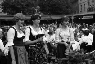 Freiburg: Wahl der Badischen Weinkönigin 1977