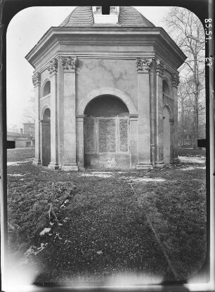 Rudolstadt, Schloßbezirk 1. Schloß Heidecksburg. Schallhaus (2. H. 17. Jh.) im Schloßgarten