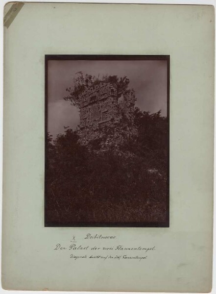 "The palace of the two flank temples. Diagonal view of the eastern flank temple."