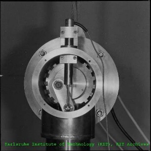 Bauteil einer Helium-Pumpe am Institut für Technische Physik (ITP)