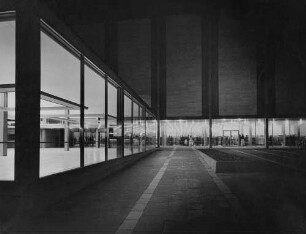 Archivfotografie "mannheim_nationaltheater_aussen_886m"