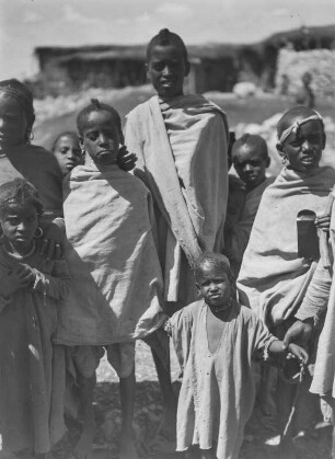 Kinder : Portrait einer Gruppe Kinder in Afelba