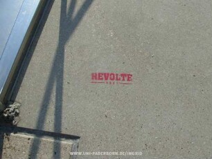 REVOLTE 0221