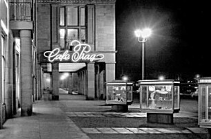 Dresden, Seestraße, Blick zum Café Prag bei Nacht