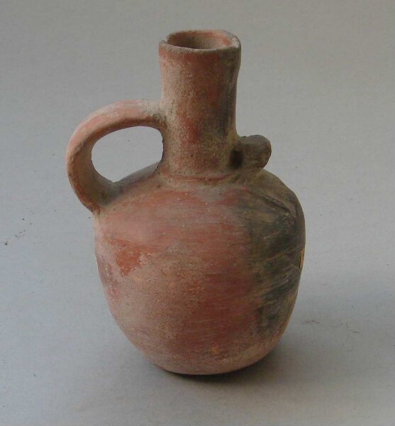 Clay vessel