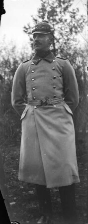 Portrait eines Mannes in Uniform