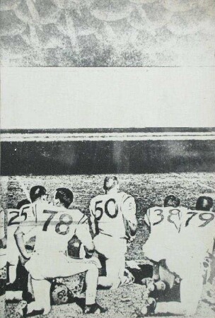 "Footballplayer vor Streifen Horizont"