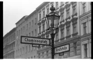 Kleinbildnegativ: Chamissoplatz, 1975