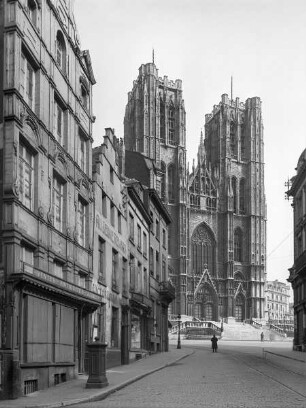 Sint-Michiels en Sint-Goedelekathedraal & Cathédrale St. Michel et Gudule & Kathedrale St. Michael und St. Gudula — Westfassade