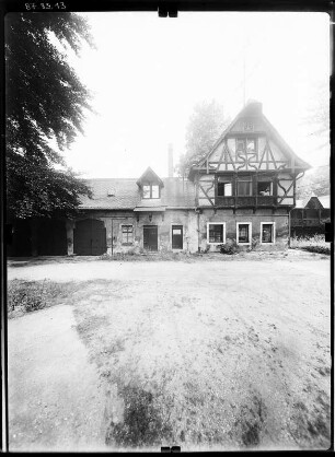 Großenhain, Mozartallee 123. Wohnhaus (Zschillesches Haus; 1881-1885). Hofansicht der Nebengebäude