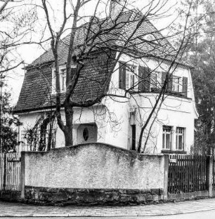 Massivbau; Dreieich, Zaunweg 5