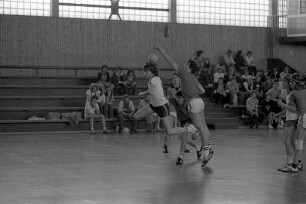 Hallenhandballturnier der Karlsruher Realschulen in der Carl-Benz-Halle