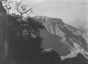 Steilhang : Rand des in Eritrea gelegenen Teils des Hochlands von Abessinien