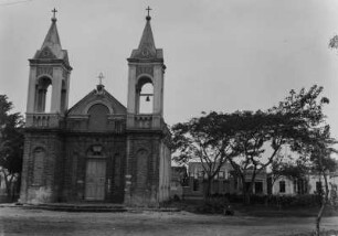 Kirchengebäude : Kirchengebäude in Três Lagoas.