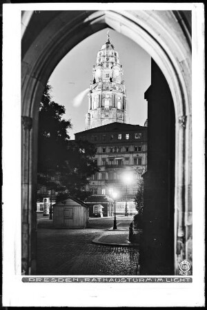 Dresden, Rathausturm im Licht