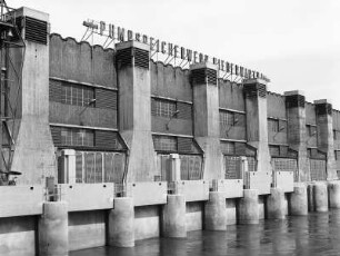 Dresden-Niederwartha. Pumpspeicherwerk Niederwartha (1927/1930). Kraftwerk. Teilansicht von Ostsüdosten