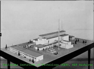 Modell der Wiederaufarbeitungsanlage Karlsruhe (WAK)