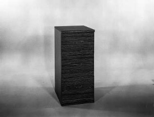 Anbauschrank : Leipzig. Leipziger Herbstmesse, 1986. Anbauschrank. Holz, folienbeschichtet (1986; VEB Möbelkombinat Berlin (MKB))