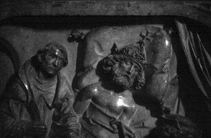 Bamberg: Reliefs auf dem Sarkophag [Kaisergrab]