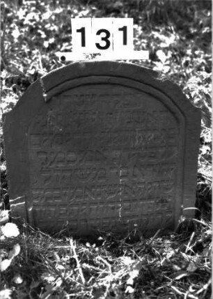 Grabstein 131