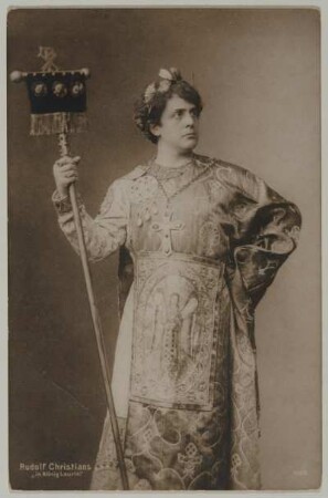 Rudolf Christians als Dietrich von Bern? in "König Laurin". Fotografie (Weltpostkarte mit gedrucktem Namenszug). Um 1900