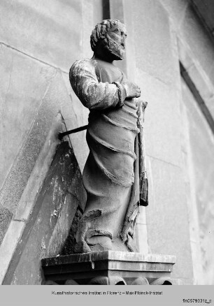 Apostel-Statue