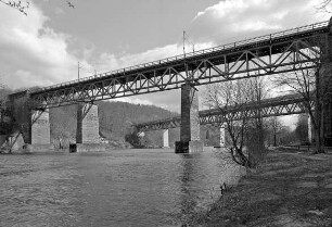 Eisenbahnbrücke über die Fulda, sog. Kragenhofer Brücke (Eisenbahnbrücke); Fuldatal, Eisenbahn, Fuldatalstraße (L 3235), Fuldatalstraße, Fulda