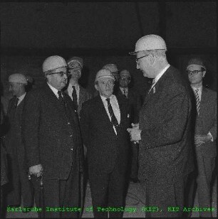 Besuch des Finanzausschusses des Landtages von Baden-Württemberg am Kernforschungszentrum Karlsruhe (KfK) (?)