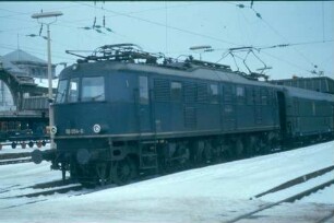 Nürnberg Hbf. Lok 118 038 D4ü3-Wagen