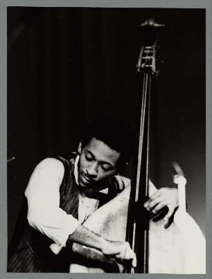 Joohny Bruce : Portrait des Jazz-Bassisten Joohny Bruce in der Kongresshalle bei den 8. Leipziger Jazztagen 1983