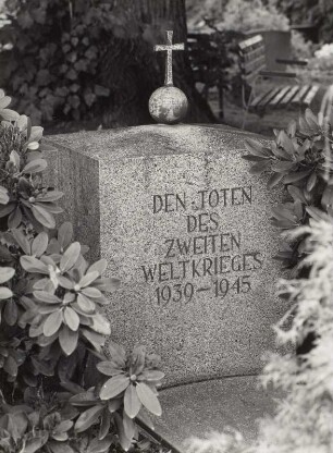 Gedenkstein für die Toten des Zweiten Weltkrieges
