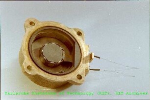 Geöffnete Messzelle am Institut für Mikrostrukturtechnik (IMT)
