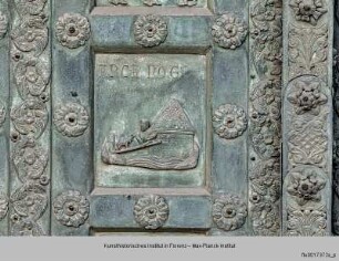 Bronzetür des Westportals : Einzug der Tiere in die Arche