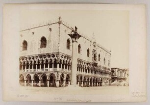 Venezia - Palazzo Ducale e Colonna preso dal Molo