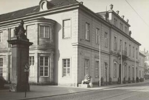 Marcolini-Palais, Bezirkskrankenhaus