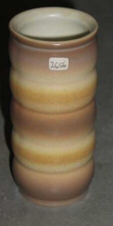 Vase (Seriennummer: 2656)