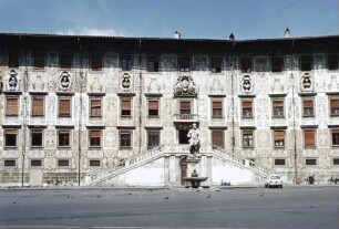 Palazzo dei Cavalieri & Palazzo della Carovana