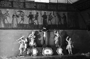 Bleibach: Beinhauskapelle mit Totentanz; Teil des Totentanzes mit Altar