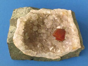 Quarz mit Calcit