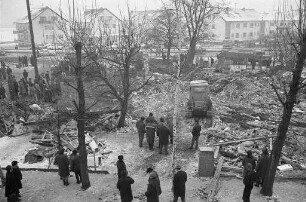 Gasexplosion im Mehrfamilienhaus Haid-und-Neu-Straße 120 im Karlsruher Stadtteil Hagsfeld