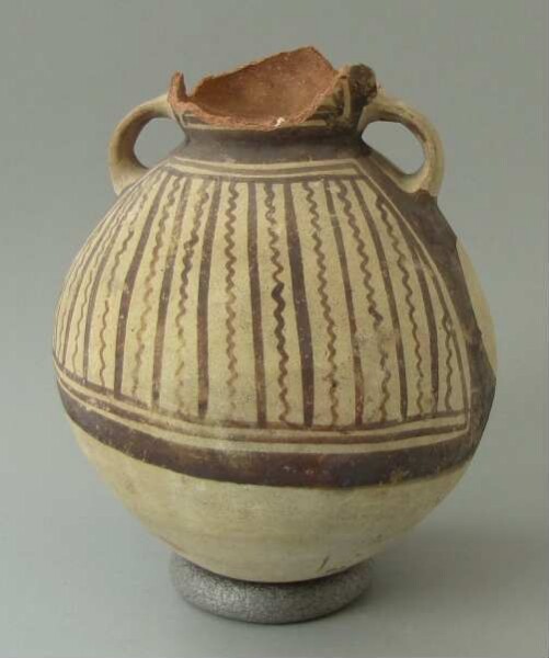 Clay vessel