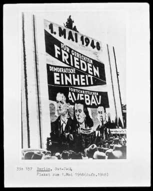 Berlin (Ost-Teil), Plakat zum ersten Mai