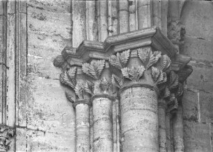 Halberstadt, Dom St. Stephanus und St. Sixtus, südl. Seitenschiff, Wandpfeiler von der Vierung aus, Kapitellzone