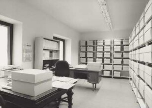 Sächsische Landesbibliothek - Staats- und Universitätsbibliothek Dresden. Außenstelle Deutsche Fotothek. 2. Obergeschoss. Positivmagazin : Dresden-Neustadt, Bautzner Straße 19. Sächsische Landesbibliothek - Staats- und Universitätsbibliothek Dresden. Außenstelle Deutsche Fotothek. 2. Obergeschoss. Positivmagazin